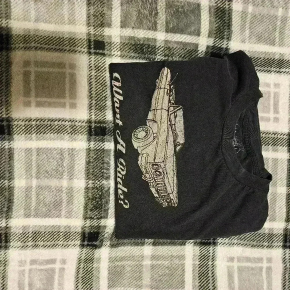 Large old navy collectable t - Picture 4 of 4